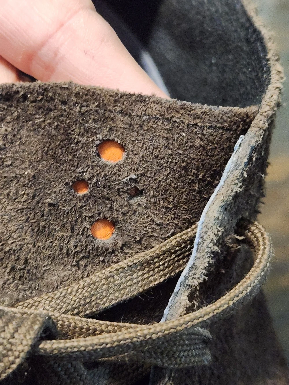 Cole Haan Lunargrand Chukka Boots Men’s 9 Brown Suede Orange Sole Luxury